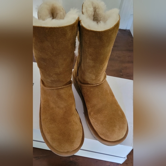 Koolaburra Shoes - Koolaburra by Ugg short boots